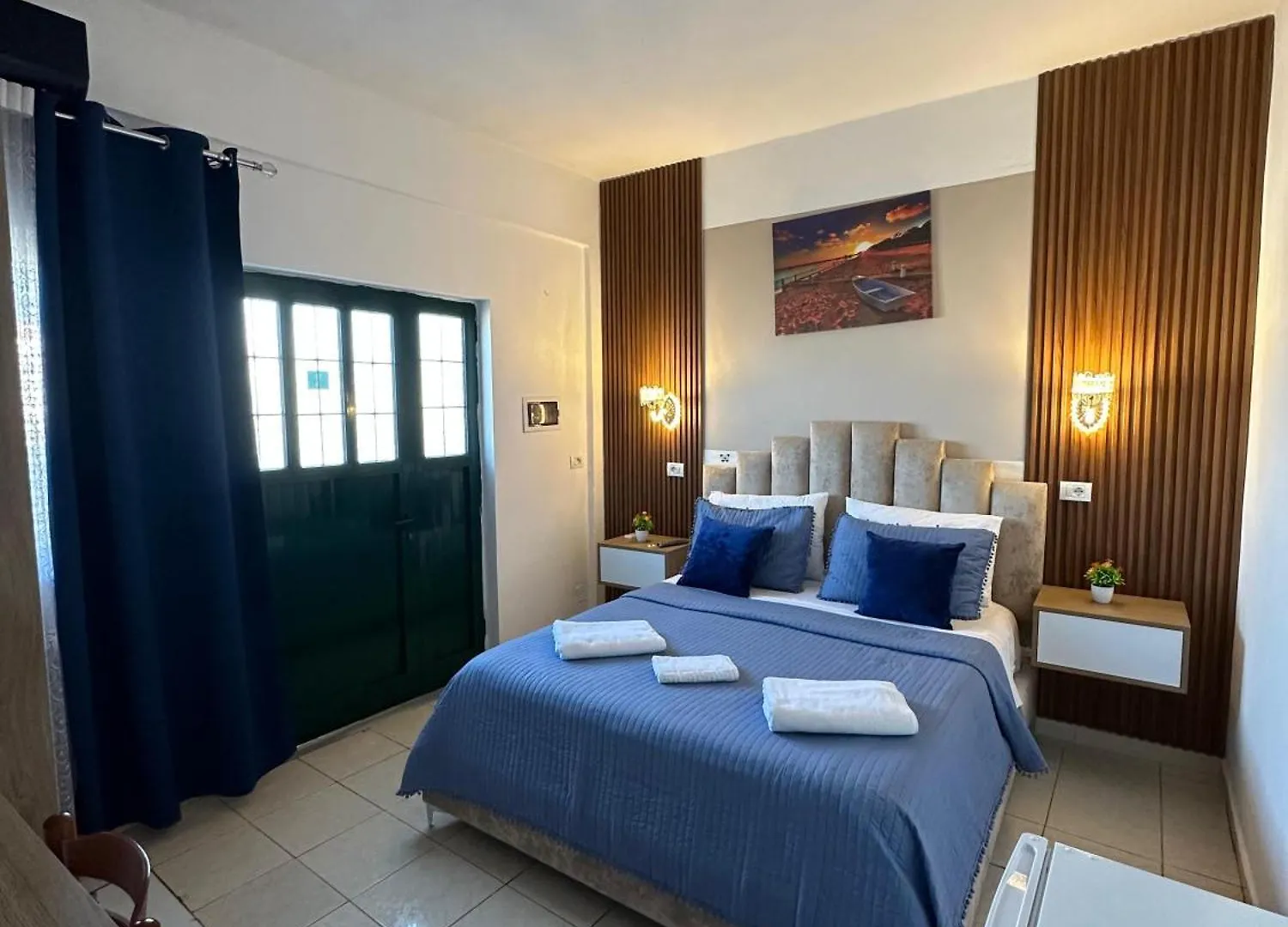 Kingsland Apartment Ksamil