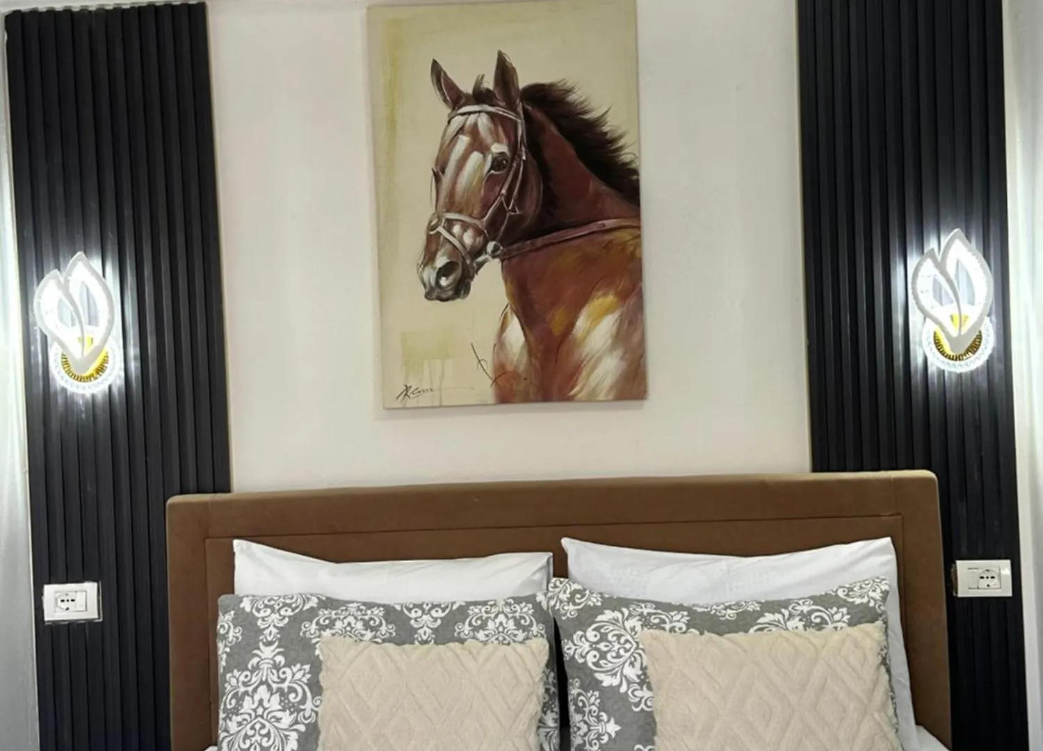 Kingsland Apartment Ksamil